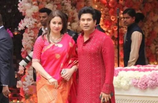 Sachin Tendulkar Wife Age: How Old Is Sachin Tendulkar's Wife?